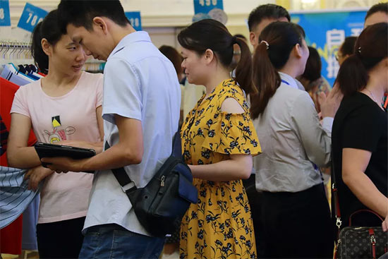 富绅菁英丨2019春夏新品订货会圆满落下帷幕