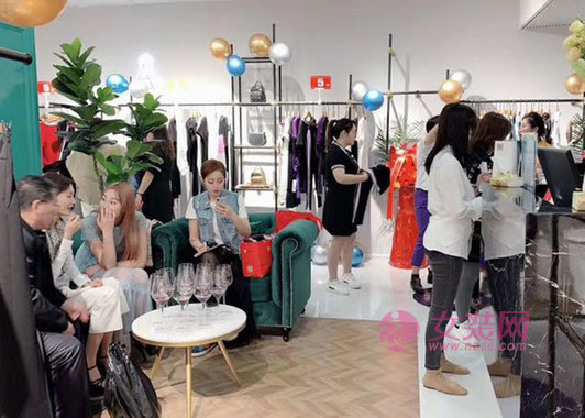 2020年元旦服装店促销活动方案必用的六招 (图2)
