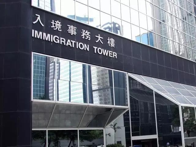 在香港用这3种方式找工作，非永居也能月薪17万！